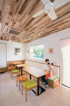 ハッピーオーラいっぱいのドッグカフェ併設の家　神奈川県　Y様邸